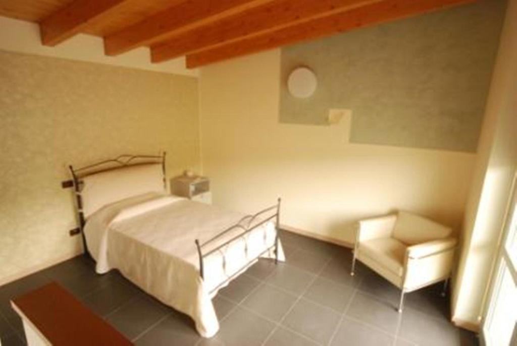 Residence & Suites Solaf Бонате-Сопра Номер фото